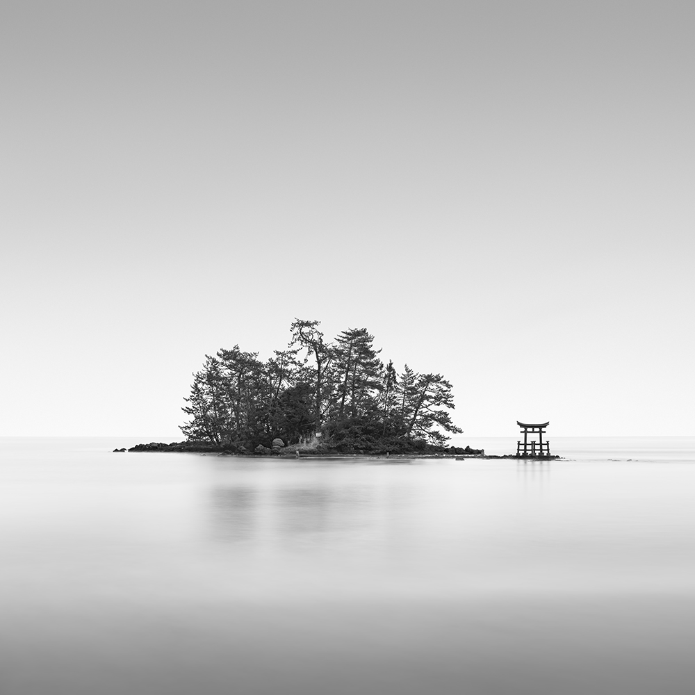 GATE TORII -HONSHU -JAPAN -2019
