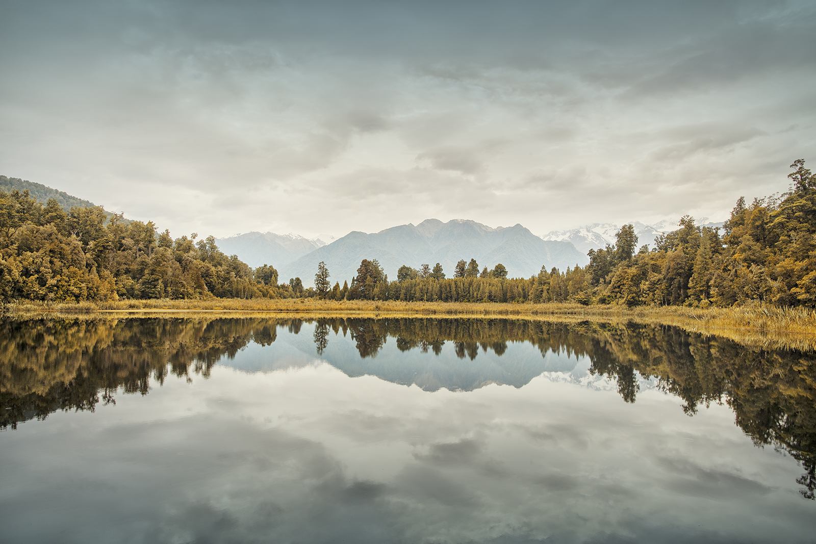 MIRROR LAKE -NEW ZEALAND -2018