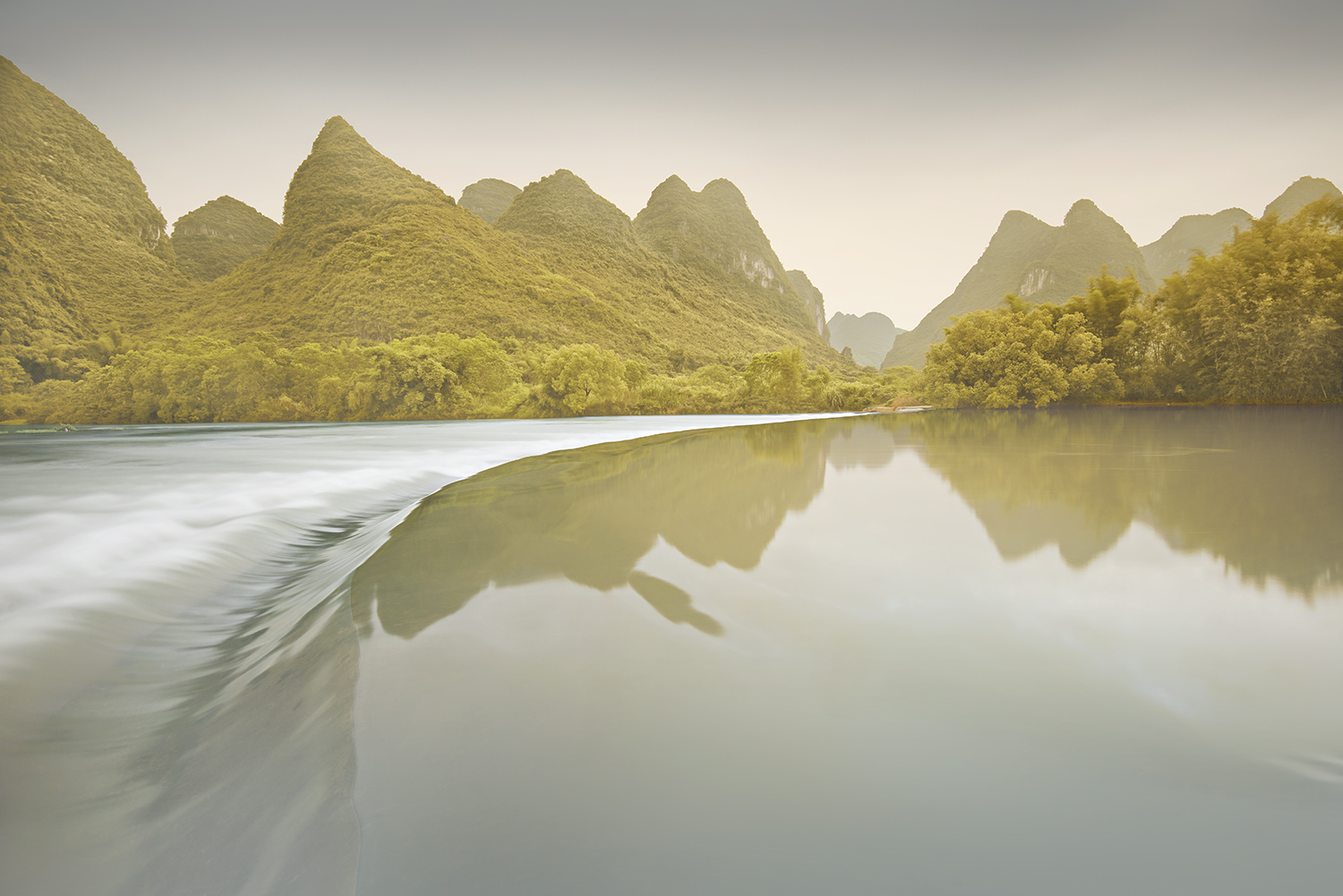 STREAM -GUILIN -CHINA -2017